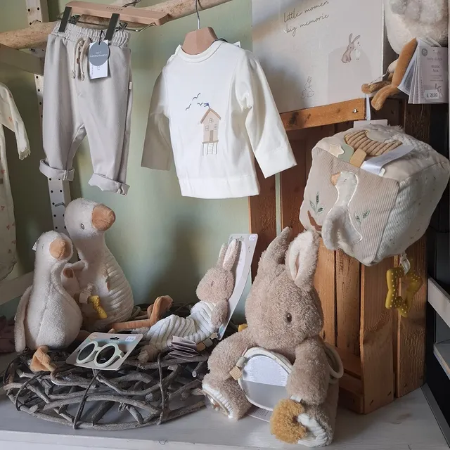 Abbigliamento e peluche
